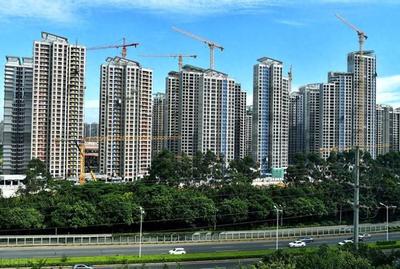 救地產，不等于救社會!房地產市場的危機，不是開發商的問題